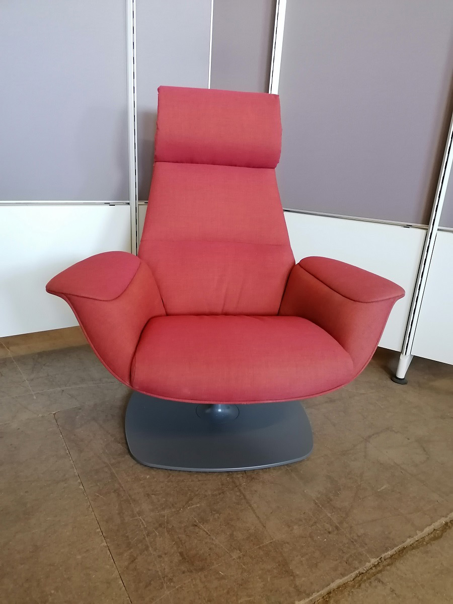 LHL Onlineshop - Abverkaufsmoebel - Steelcase Massaud Lounge Sessel rot matt