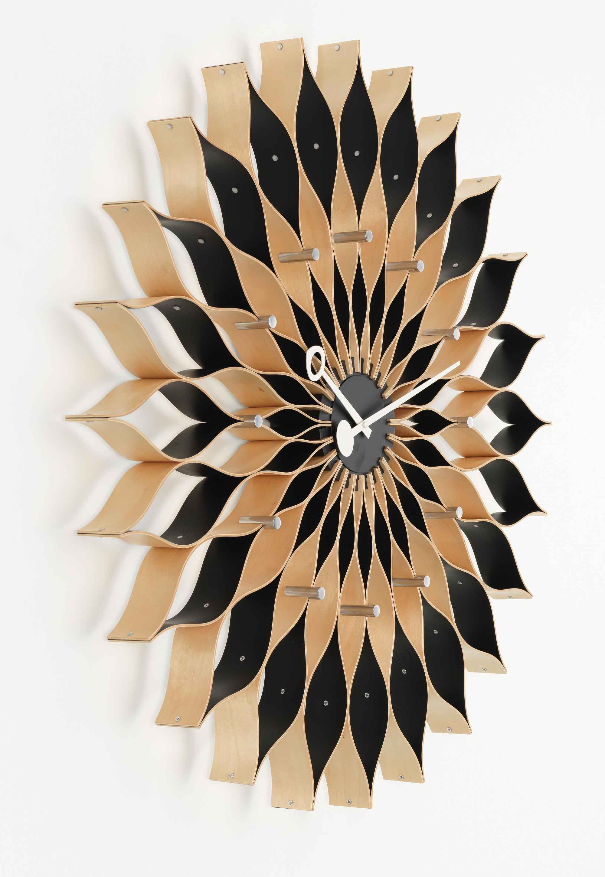 Designobjekt Wanduhr Sunflower clock in schwarz von vitra im LHL Onlineshop kaufen