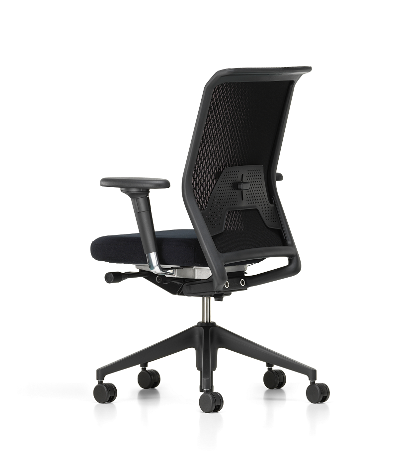 Buerostuhl ID Mesh schwarz von vitra im LHL Onlineshop kaufen - Rueckansicht schraeg