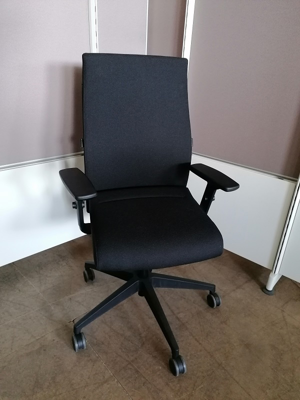 LHL Onlineshop - Abverkaufsmoebel - Interstuhl RS139 Buerostuhl schwarz